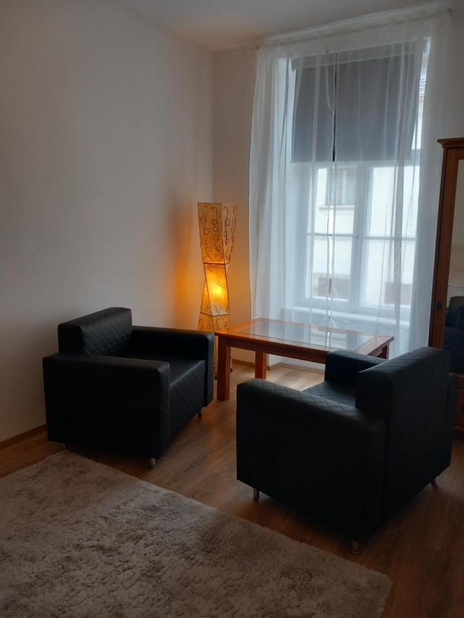 Korvin One Apartman Pápa Εξωτερικό φωτογραφία